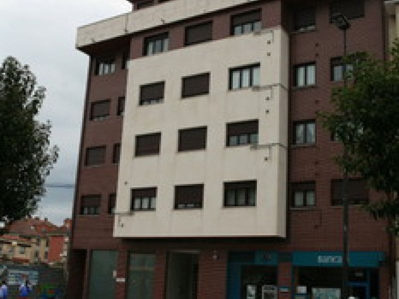 Edificios en Oviedo, Lugones, Posada de Llanera Edificios en Oviedo, Lugones, Posada de Llanera